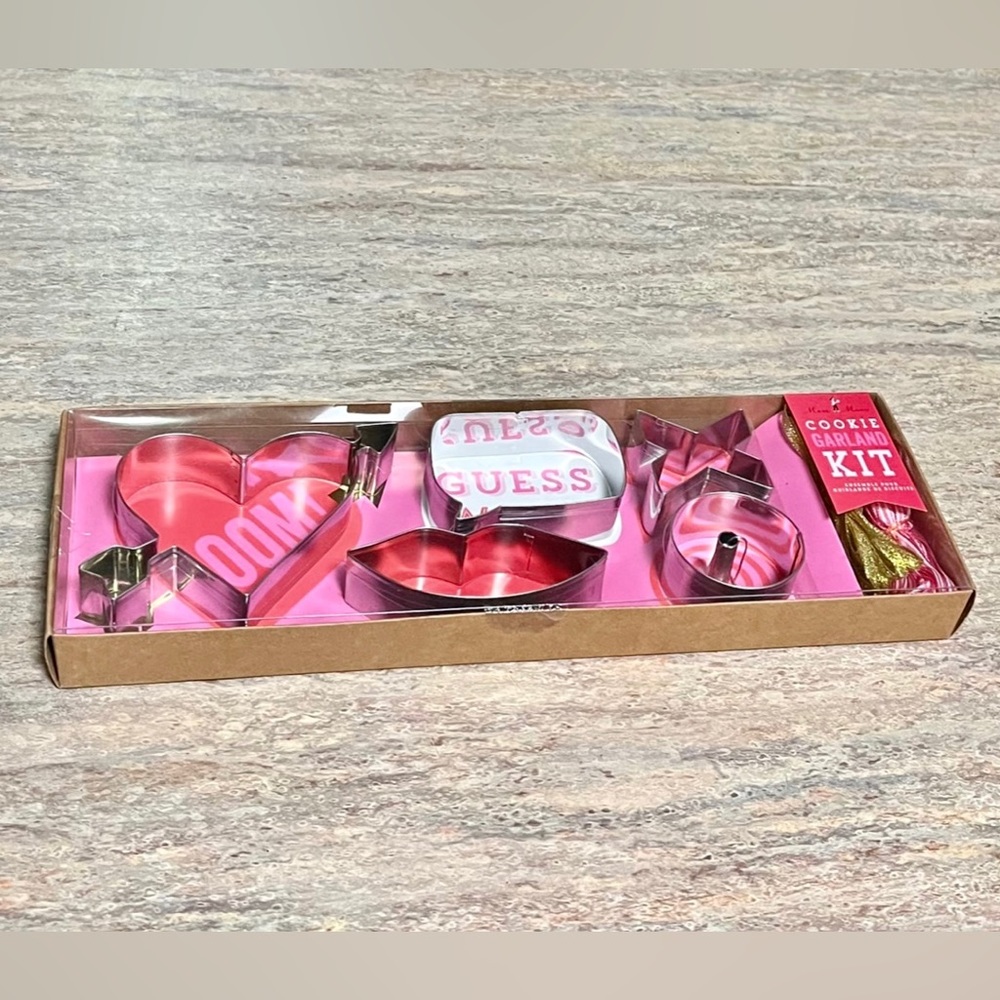 NIB Meri Meri cookie garland kit